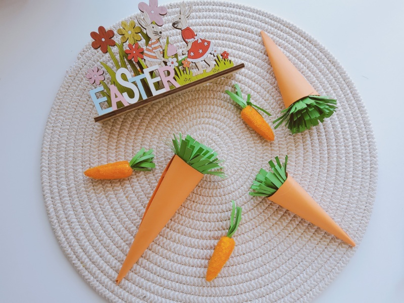 Καρότα από χαρτόνι